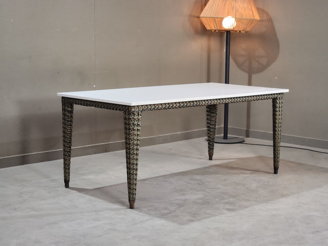Bistro Luxe Table & Chair