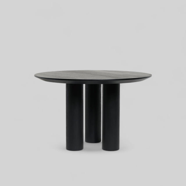 Pillar Circle Table