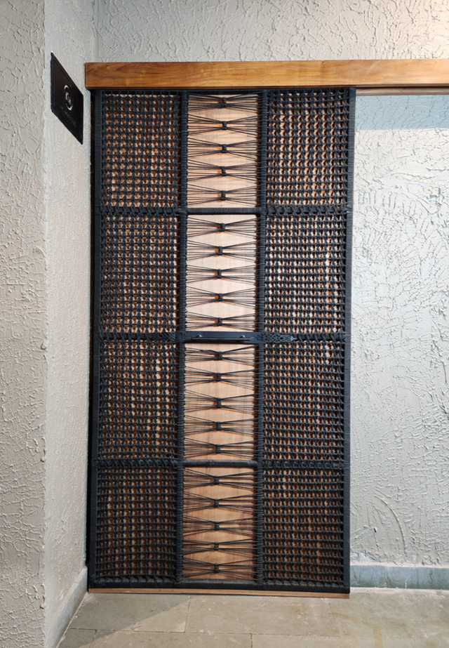 Midnight Lattice