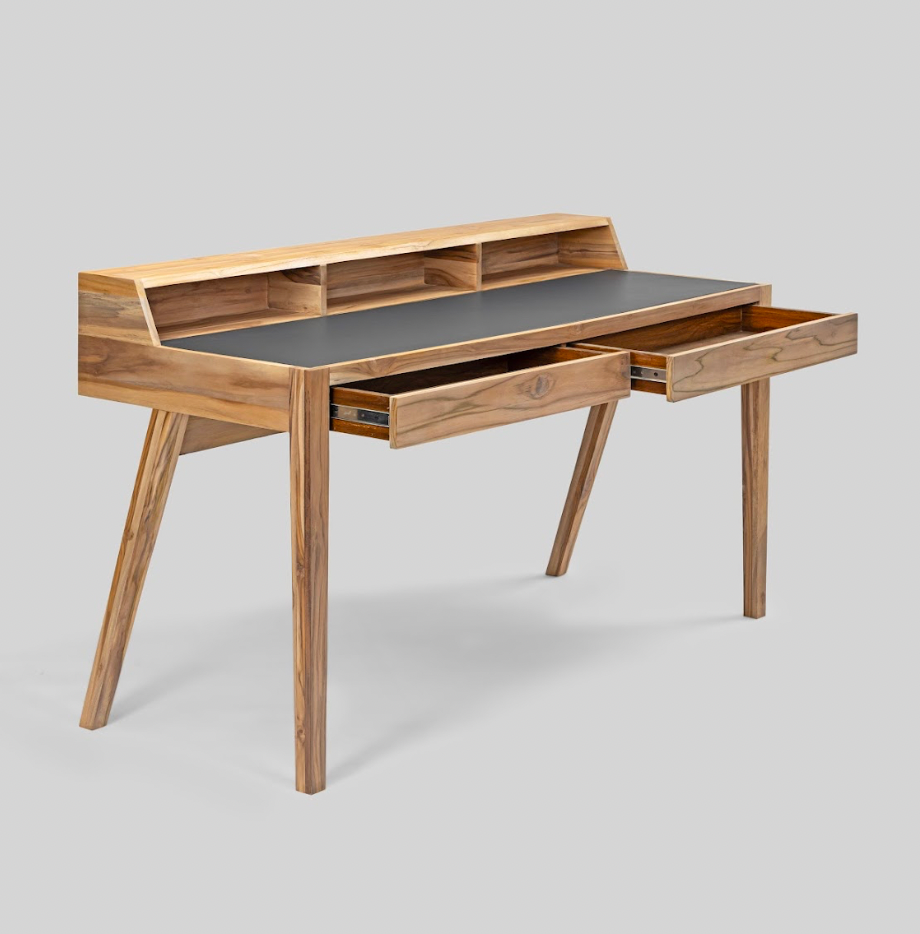 Tipeshwar Study Table