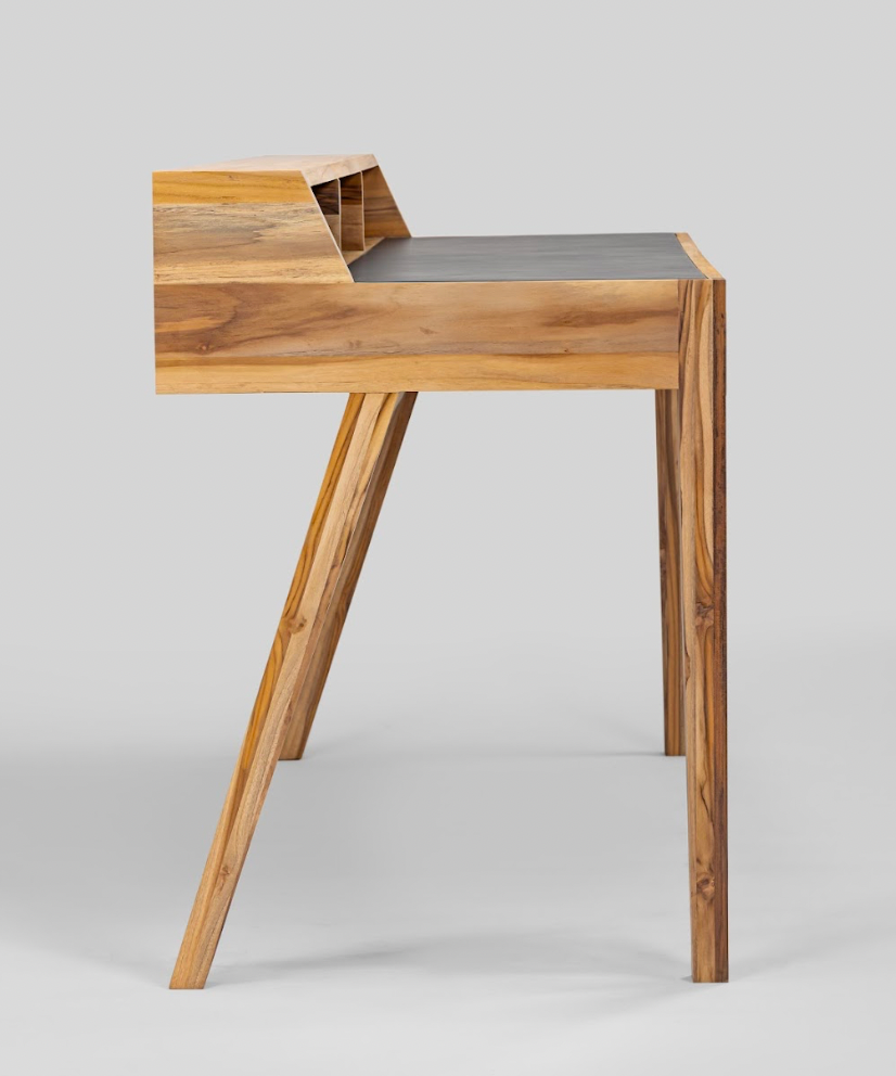 Tipeshwar Study Table