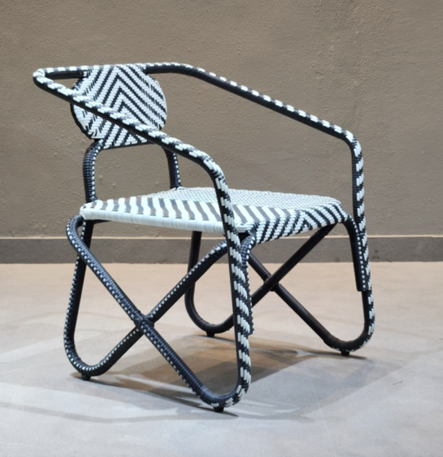 Mono Table and Chair Set