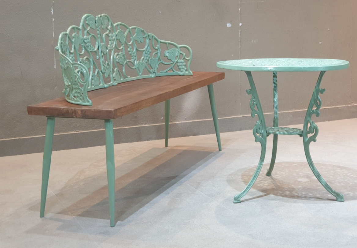 Valencia Table and Chair Set