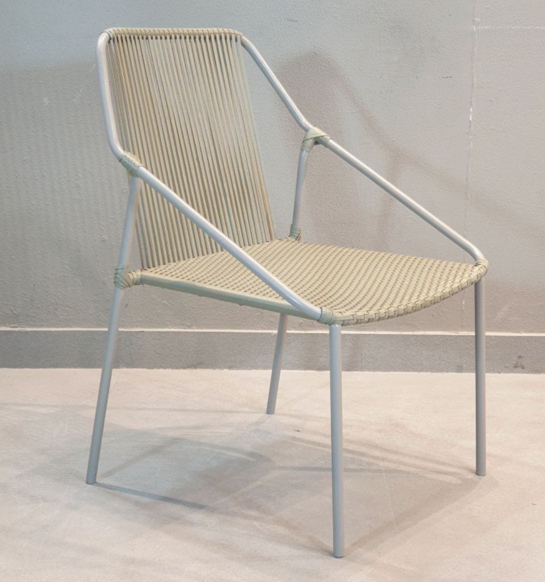Nera Chair
