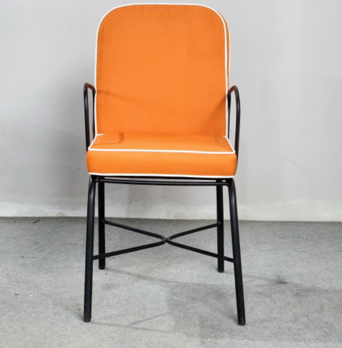 Vanta Table and Chair Set