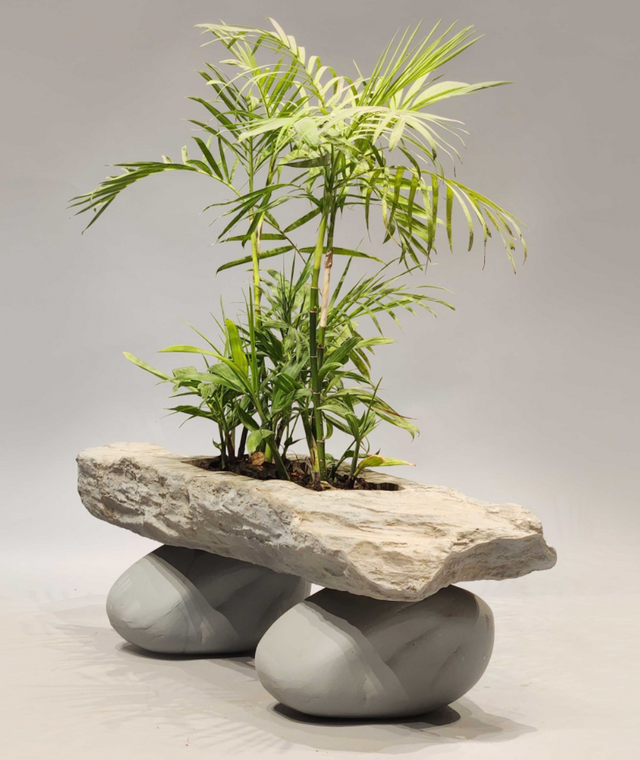 Strata Planter