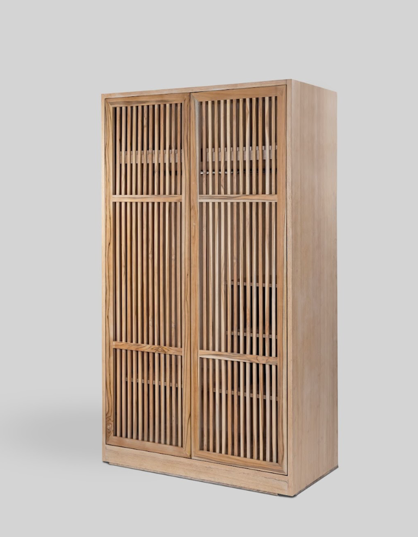 Aeris Wardrobe