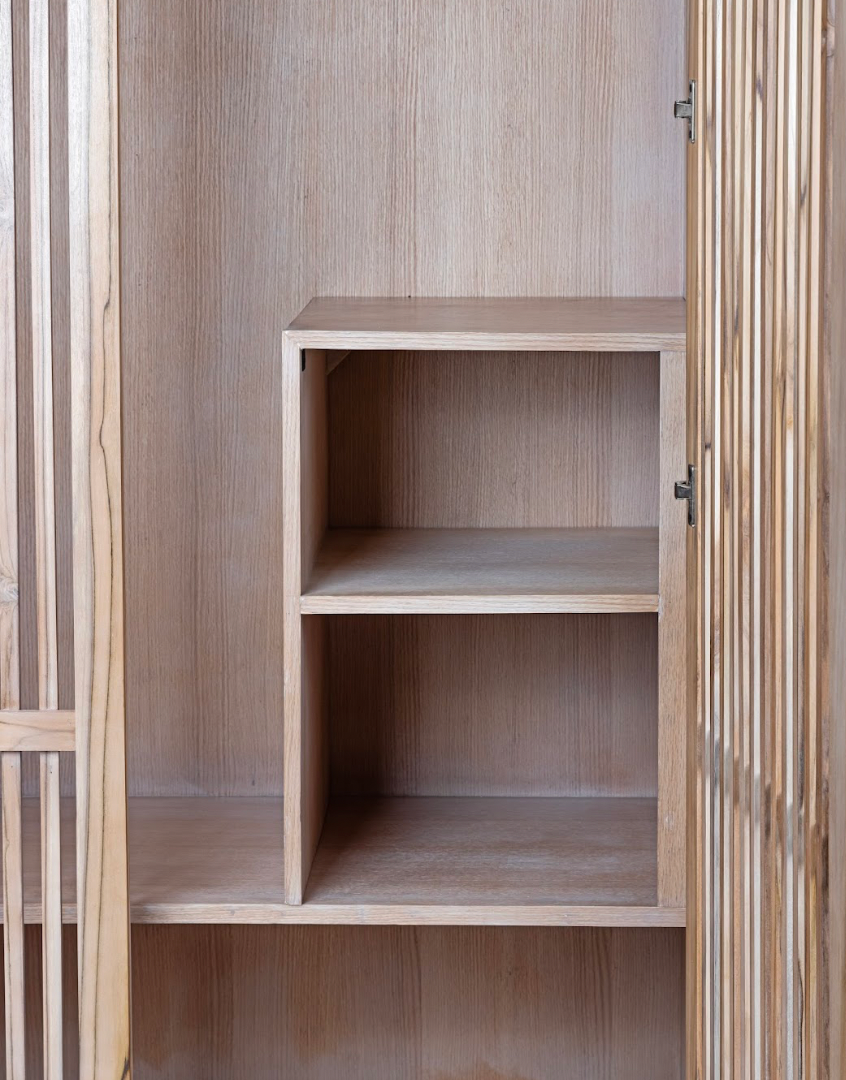 Aeris Wardrobe