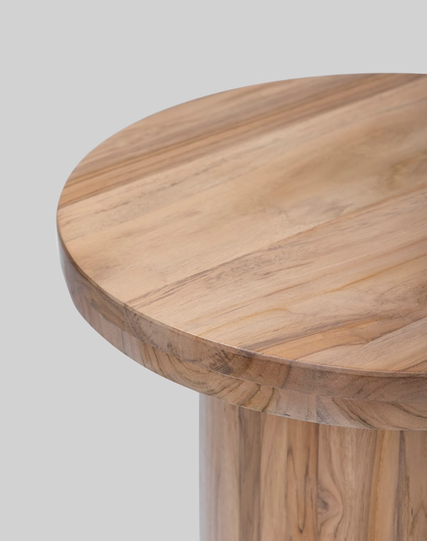 Kivo Table