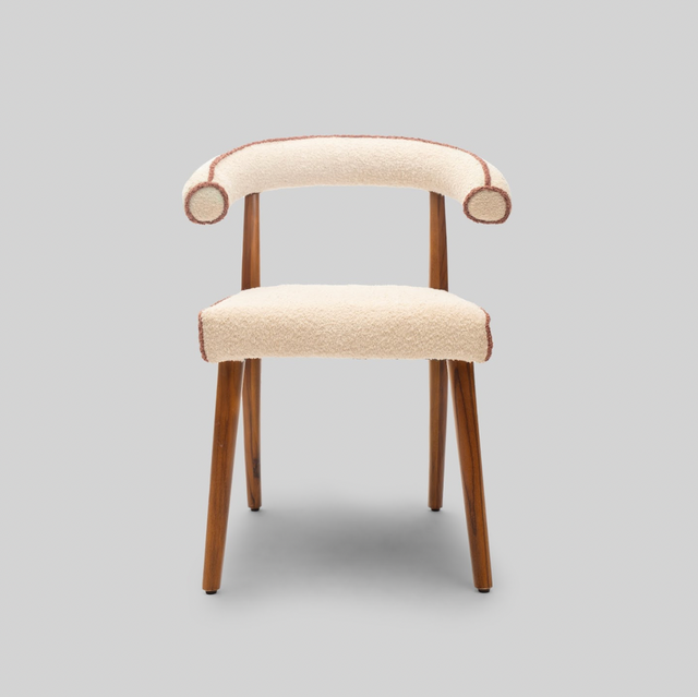 Mocha Mousse Bouclè Curva Chair
