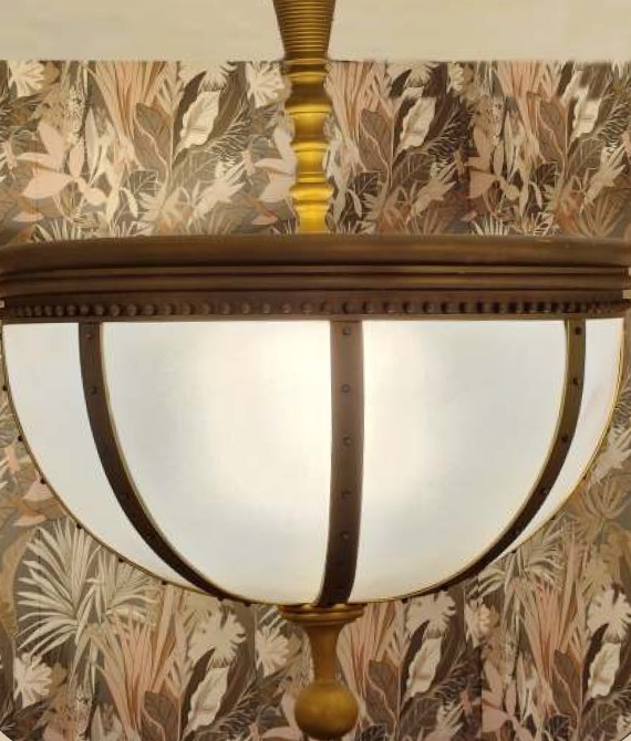Globe Trotter Pendant