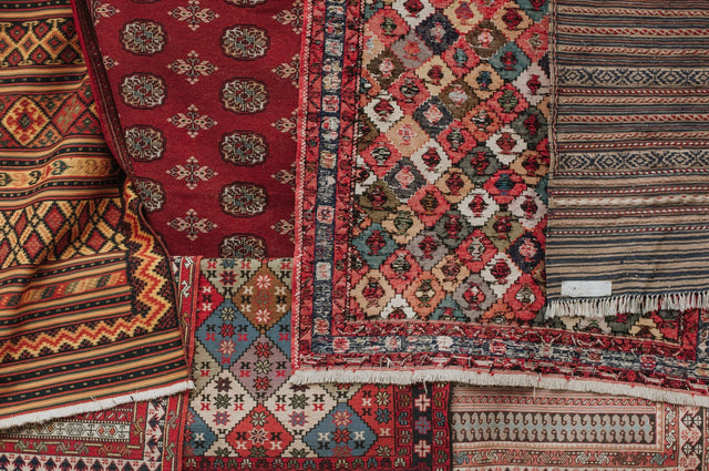 Do You Know Why your Home Deserves a Hand Knotted Rug? - Bareeki