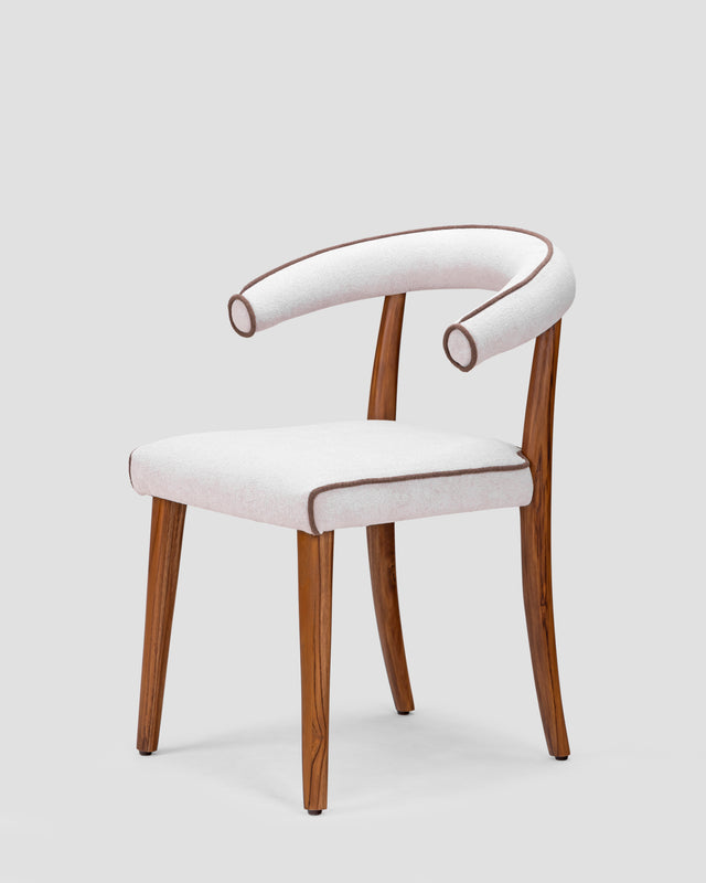 Bouclè Curva Chair