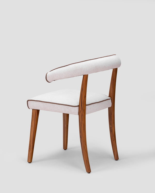 Bouclè Curva Chair