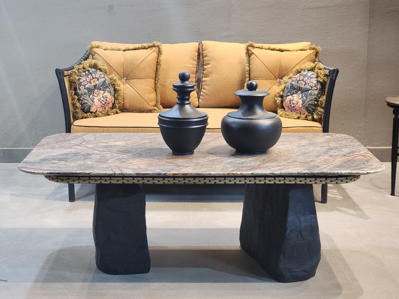Oro Wicker