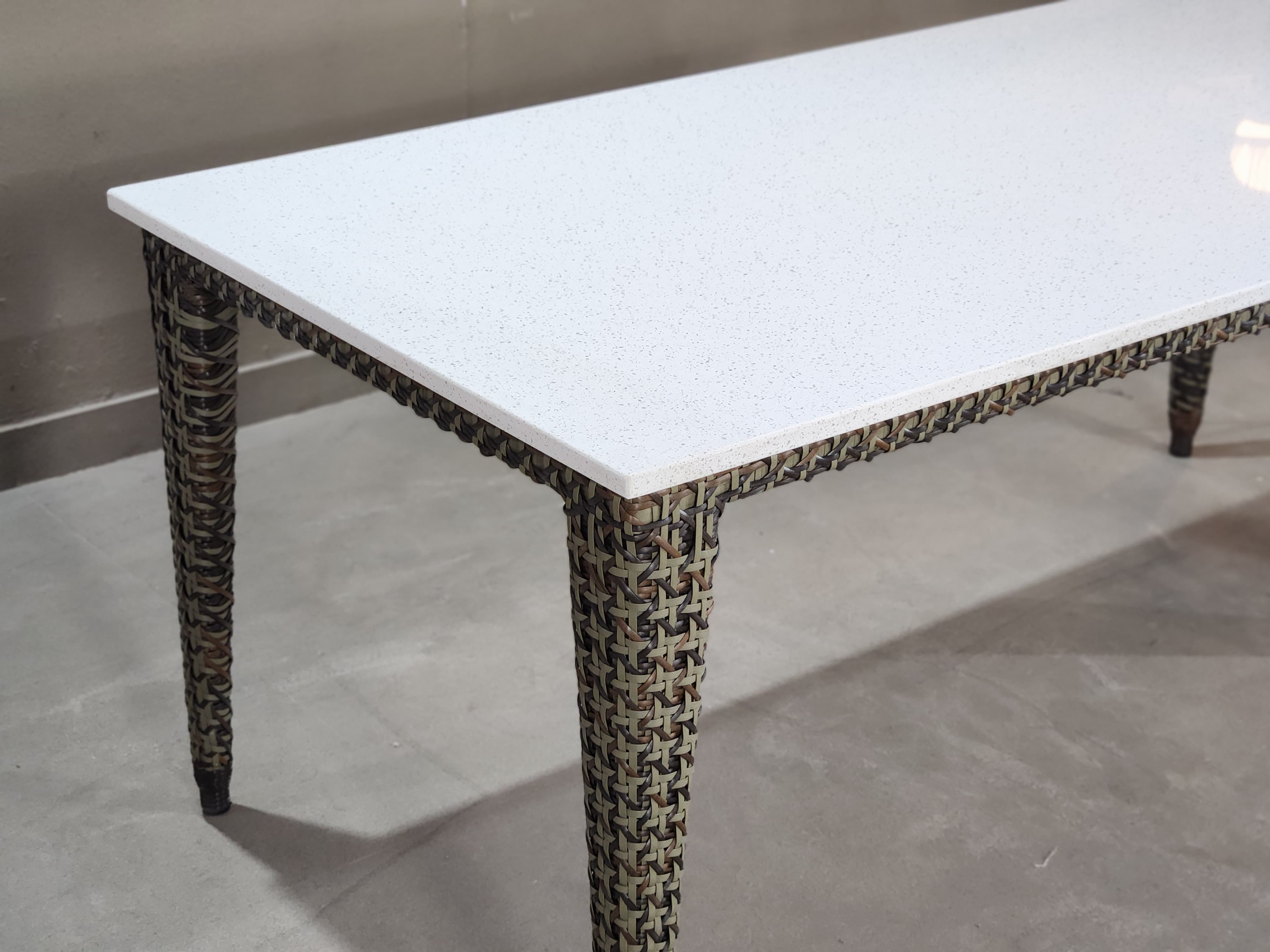 Bistro Luxe Table & Chair