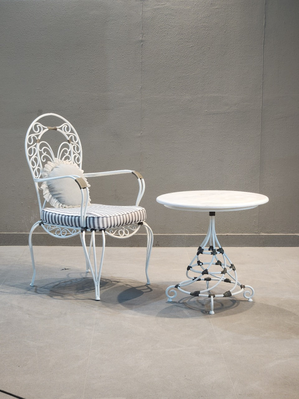 Regal Garden Table and Chair