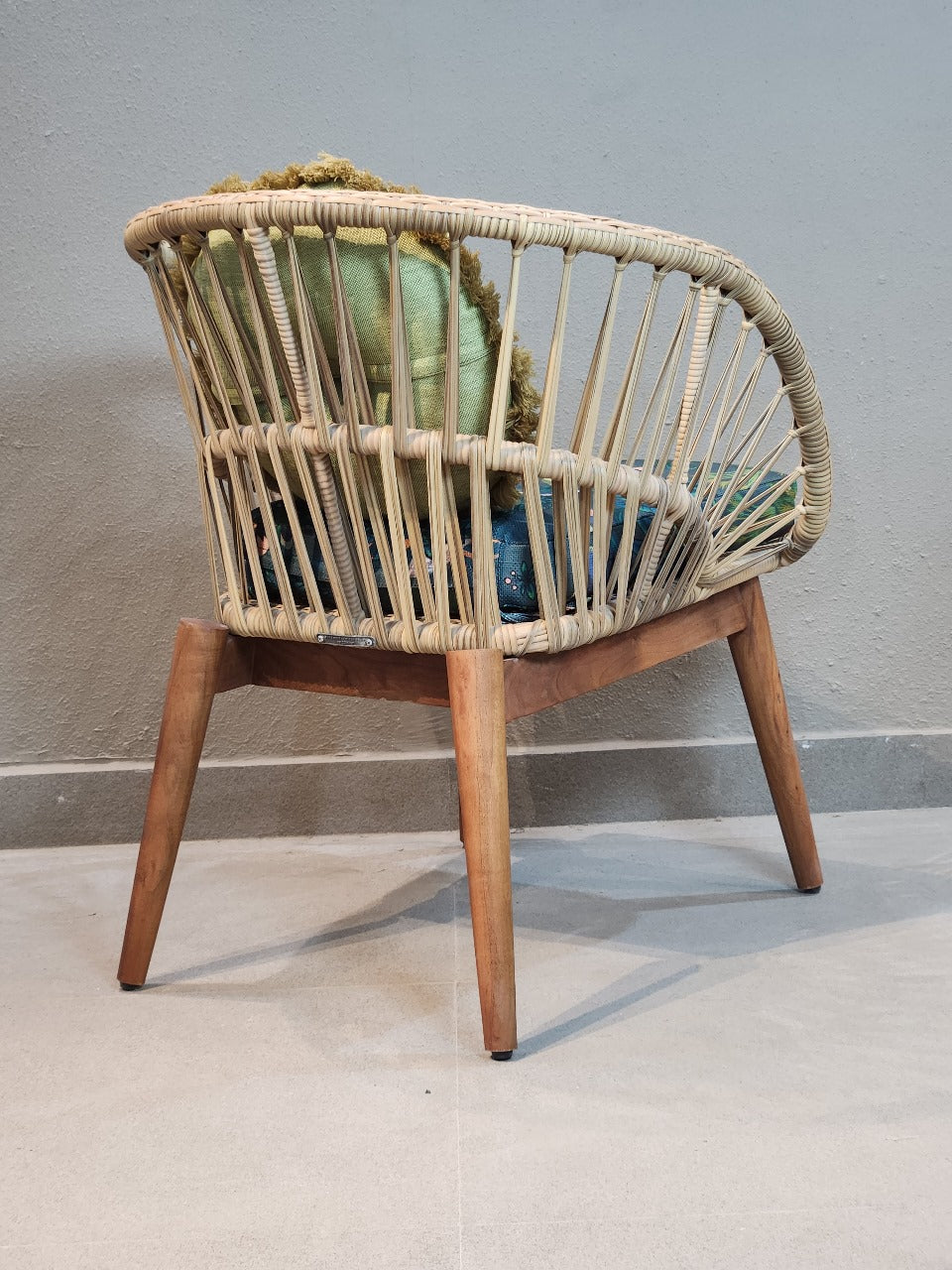 Sunburst Oval Luxe Table and Chairs