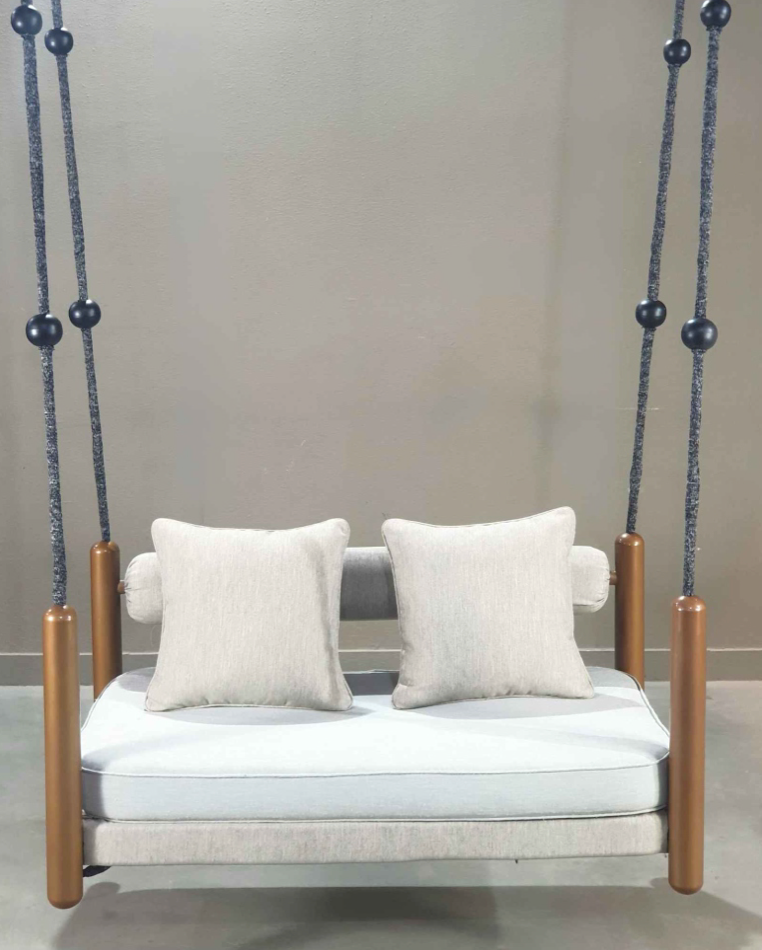 Luxe Lift Swing