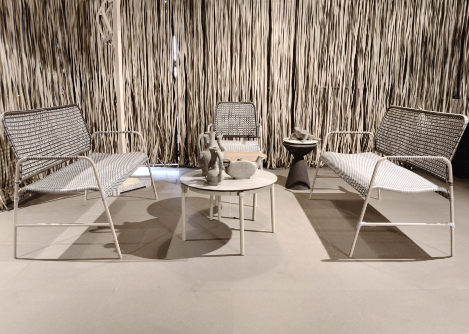 Jonathan Table and Chair Set