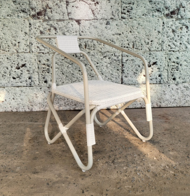 Tova Table and Chair Set