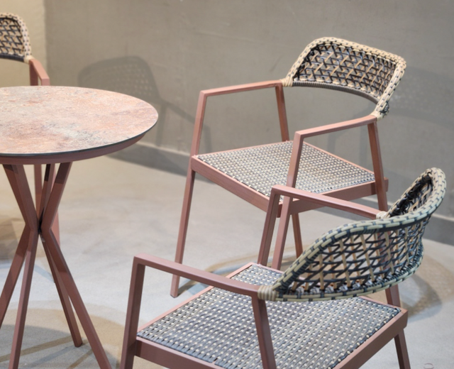 Sable Table and Chair Set