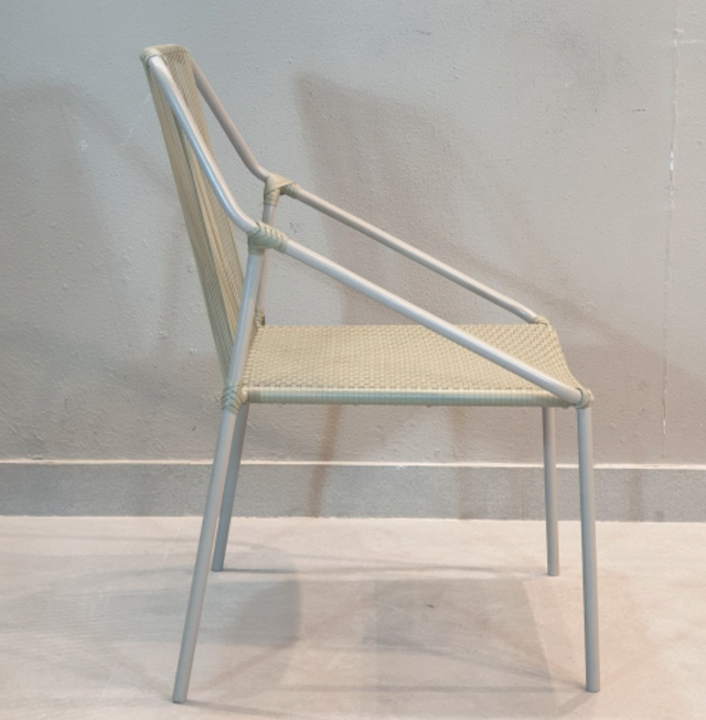 Nera Chair