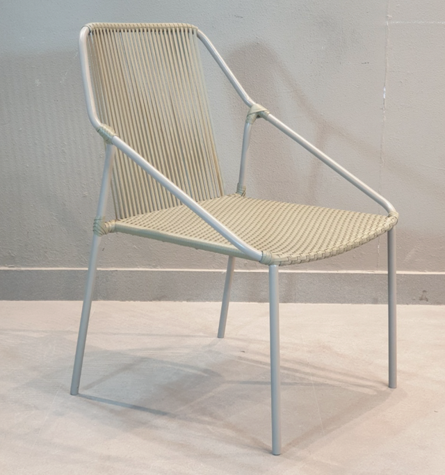 Nera Chair
