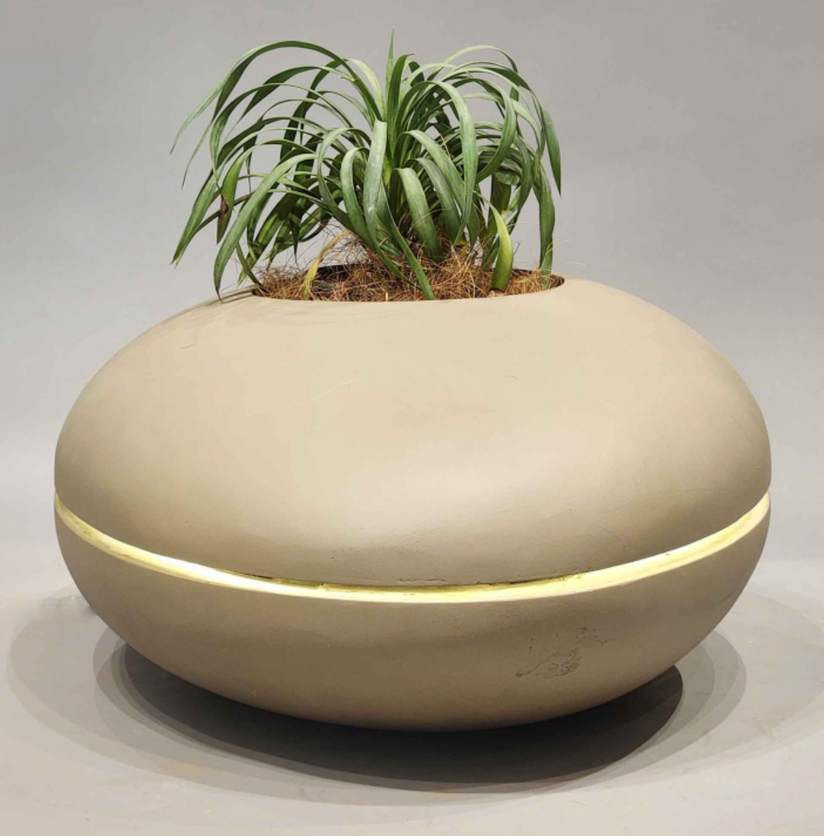 Pebble Planter with LED