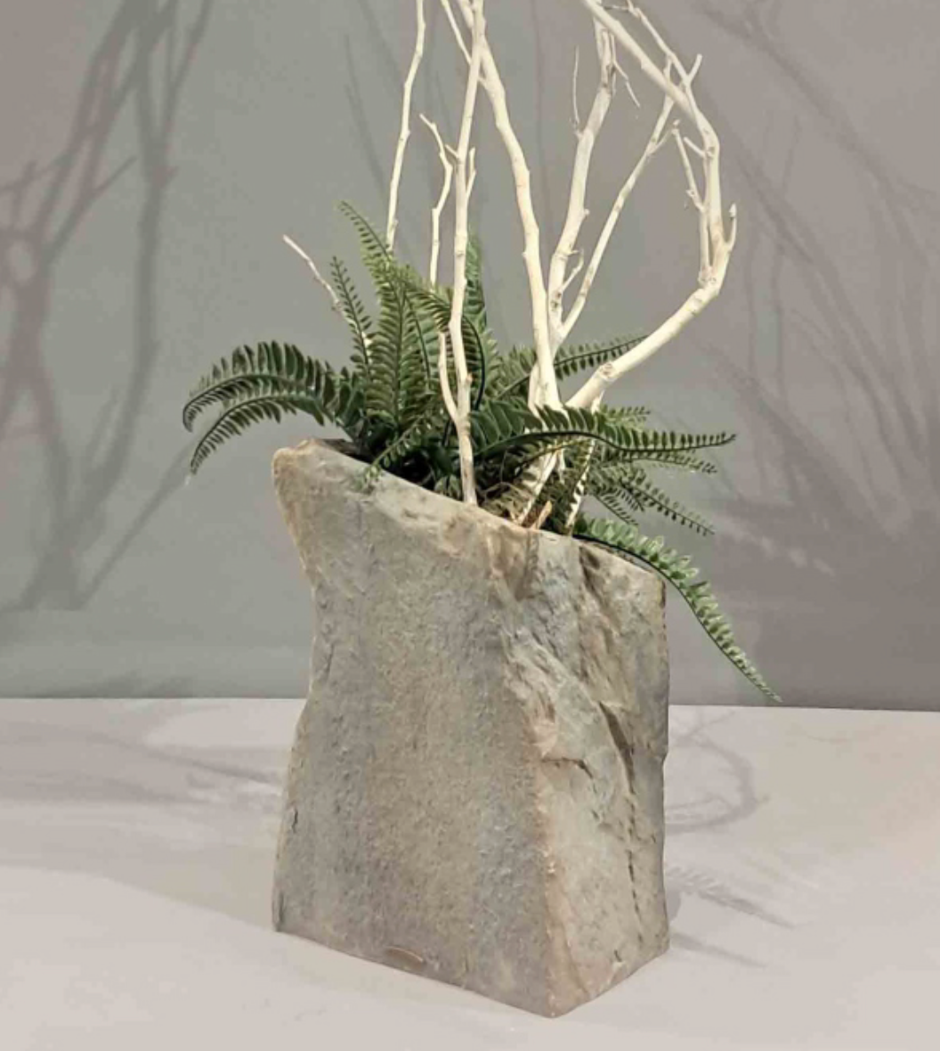 Bruta Planter
