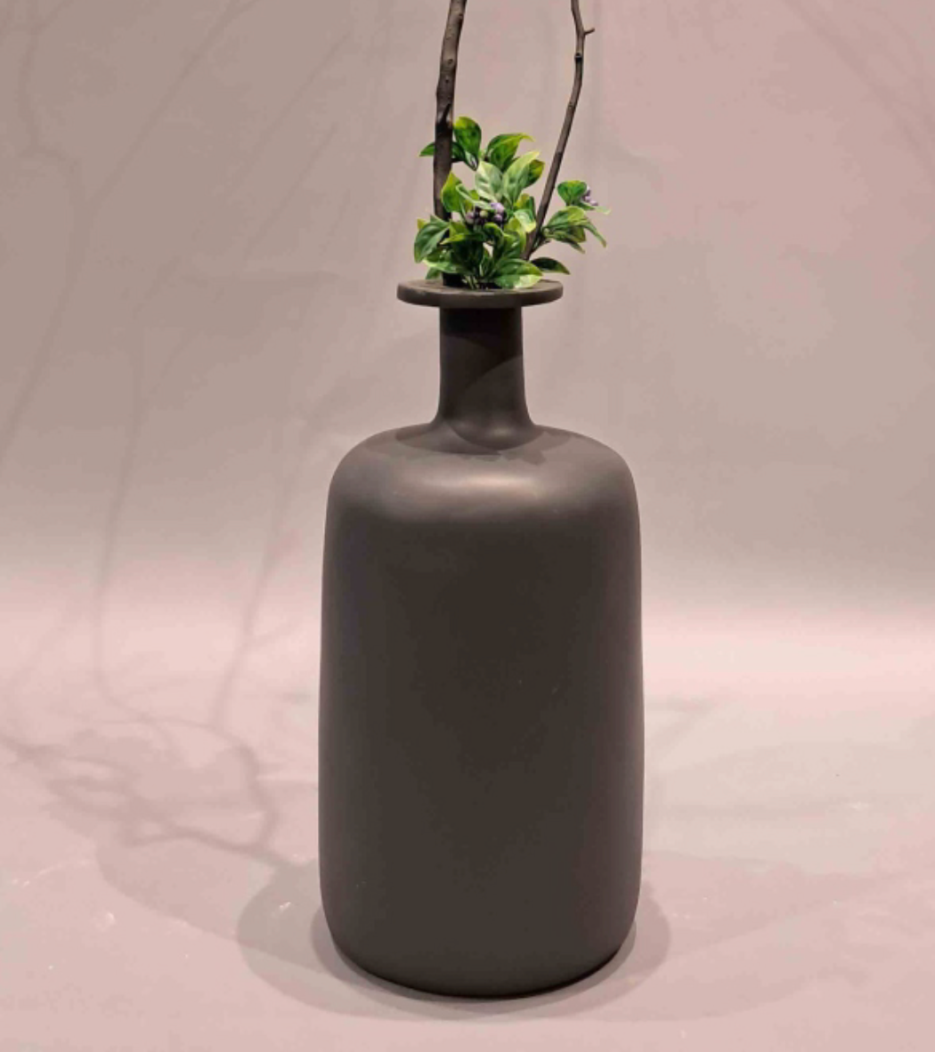 Velna Planter