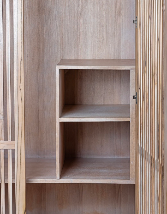 Aeris Wardrobe