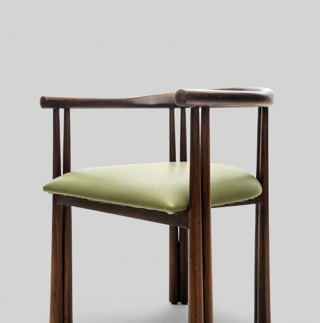 Muse Chair