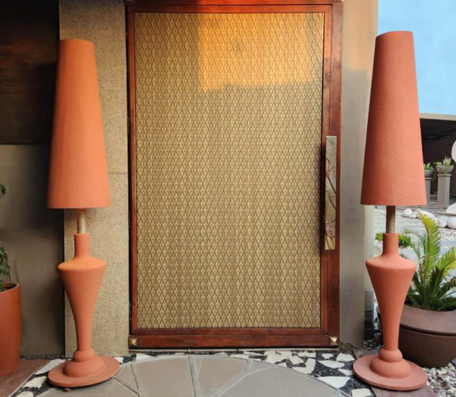 Solis Column Floor Lamp