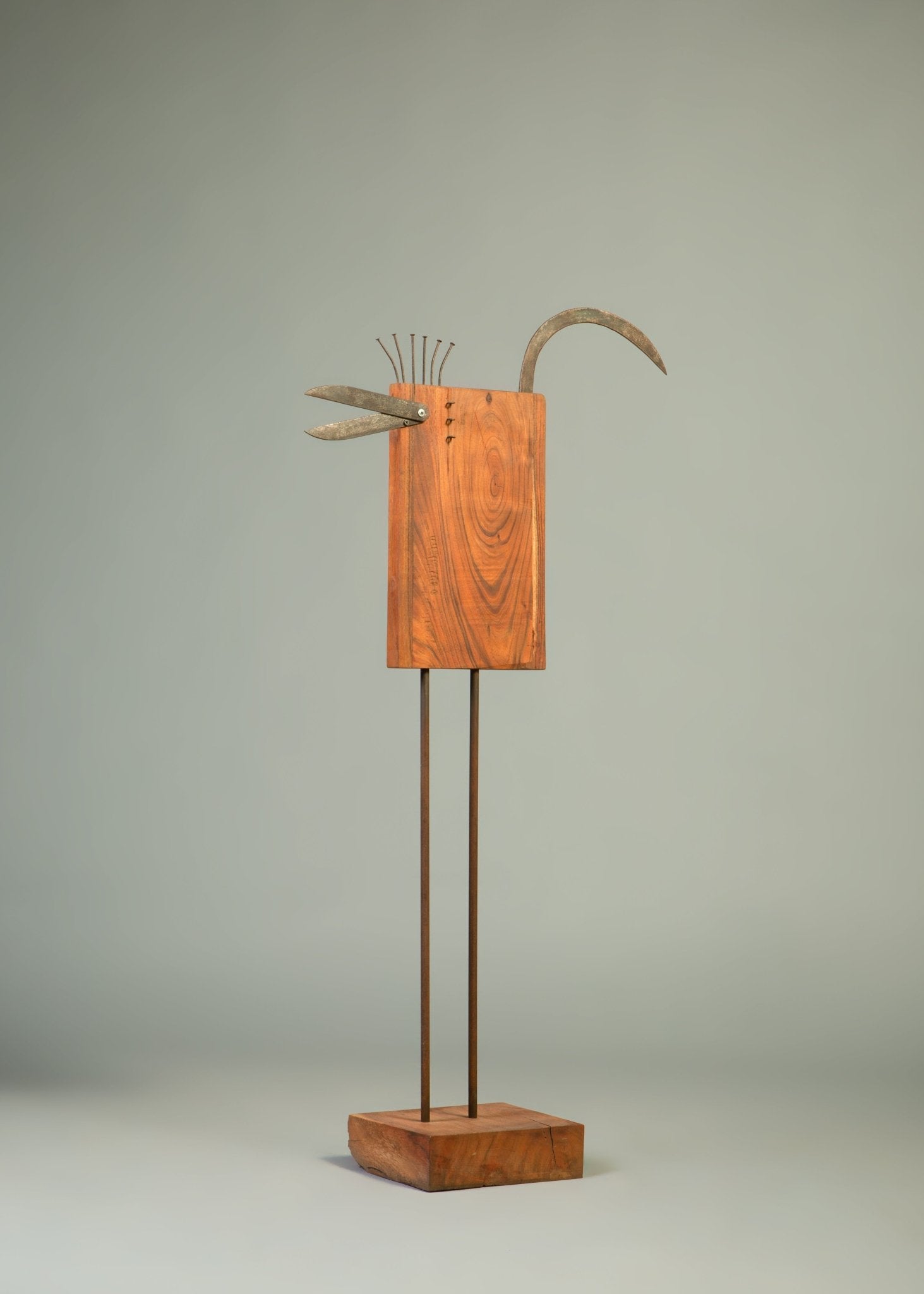 Bird Scuplture on a pole - Decor - Bareeki