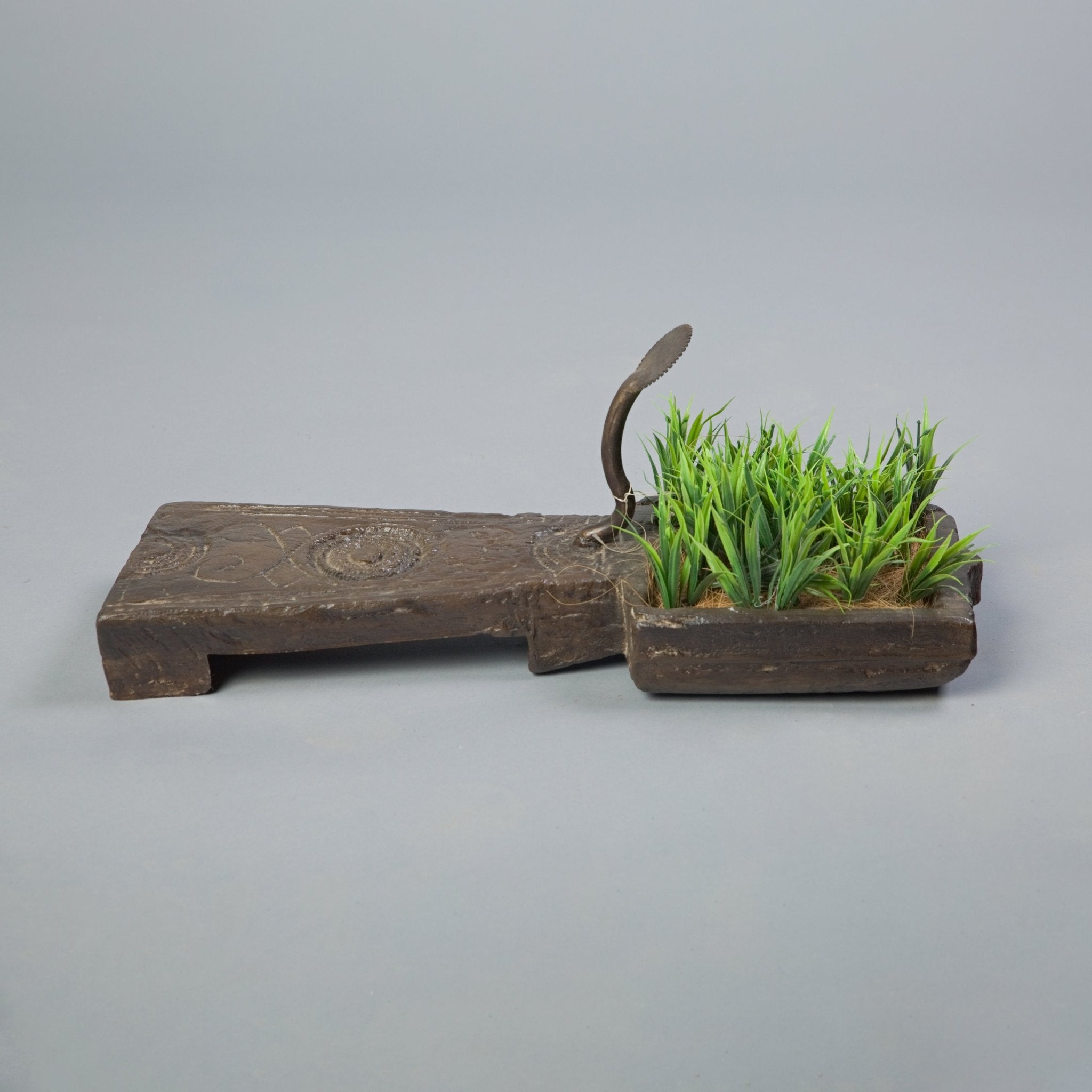 Kodai decorative planter
