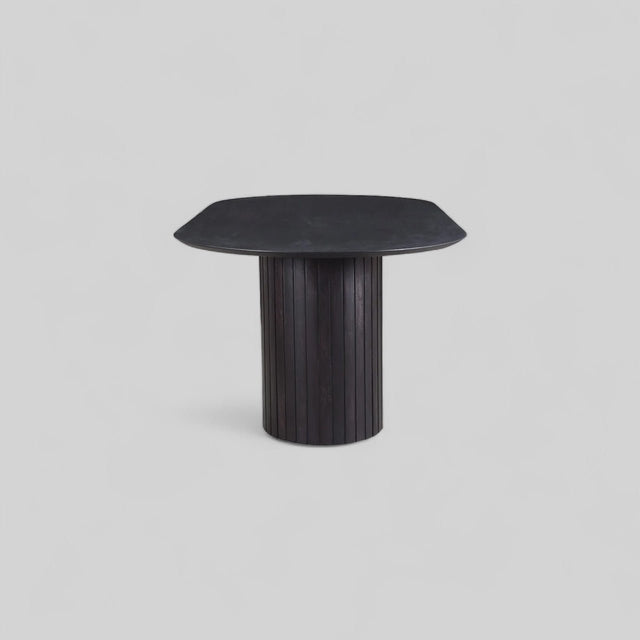 Linea Capsule Table - Bareeki