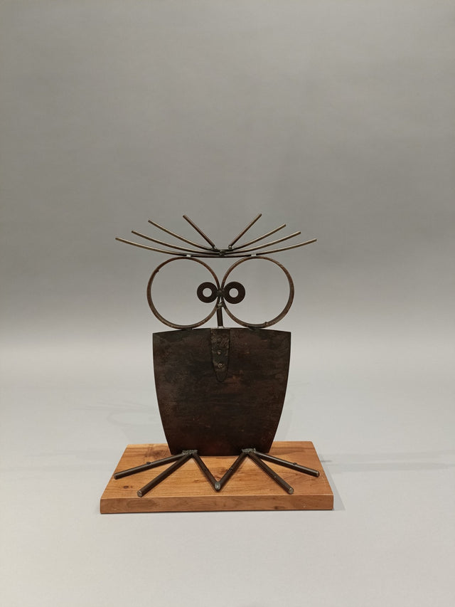 Owl Yard Art Sculpture - Decor - Bareeki