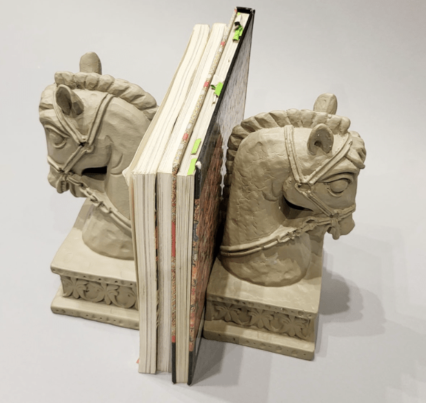 Stallion Craft Outdoor Book Ends - Decor - Bareeki