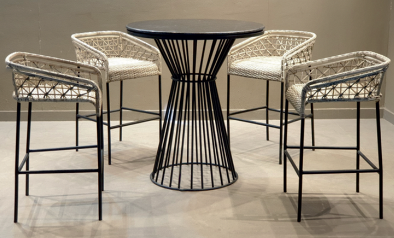 Lattice Luxe Table and Chair